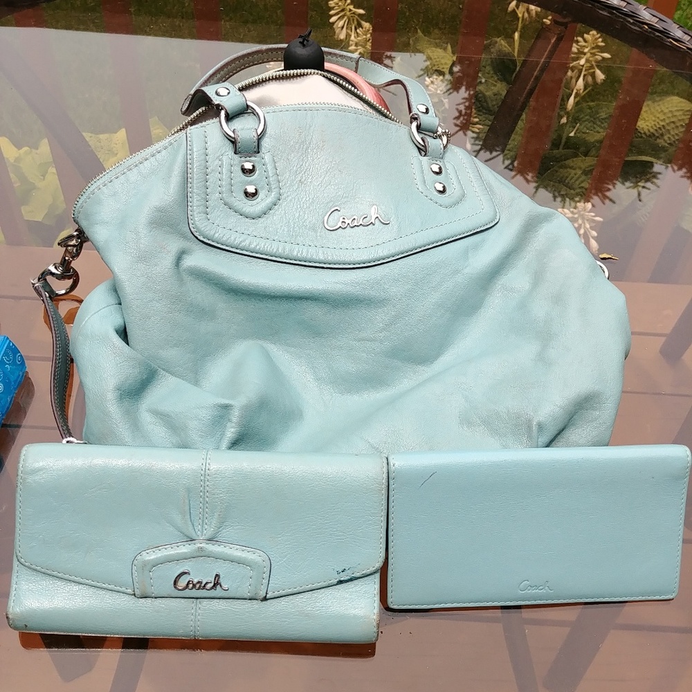 Coach Aqua #F23684